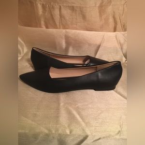Shein brand ladies size 10 black leather upper flat shoes never worn